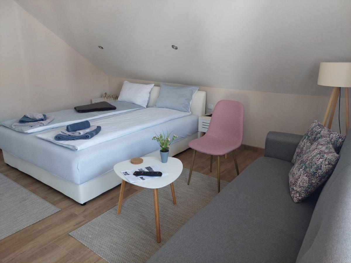 M Apartments سوكو بانيا المظهر الخارجي الصورة
