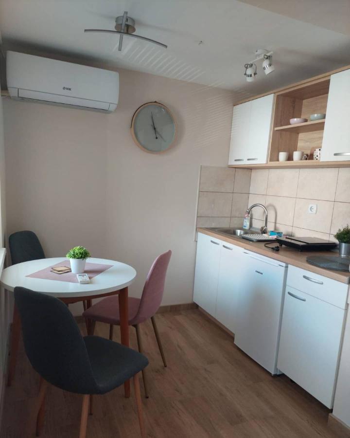 M Apartments سوكو بانيا المظهر الخارجي الصورة