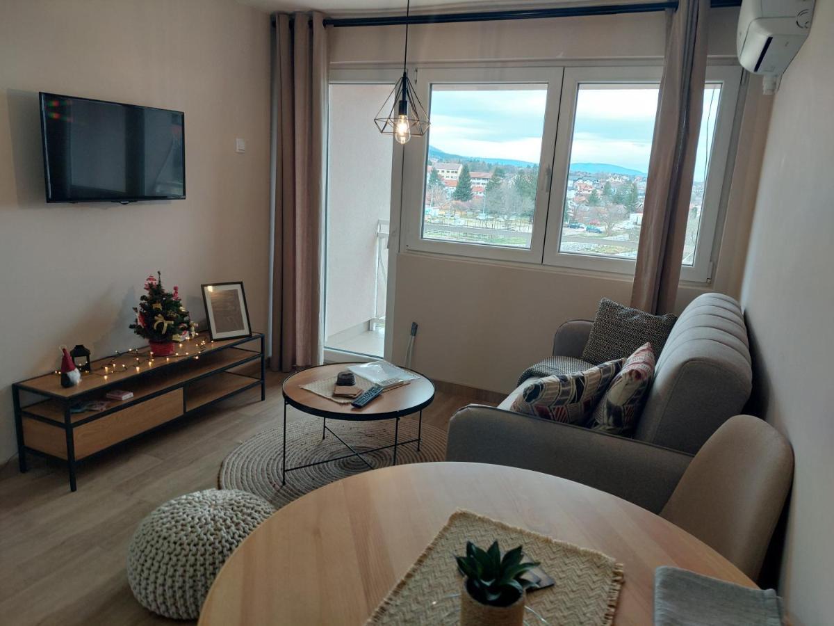 M Apartments سوكو بانيا المظهر الخارجي الصورة