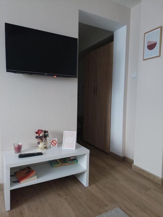 M Apartments سوكو بانيا المظهر الخارجي الصورة