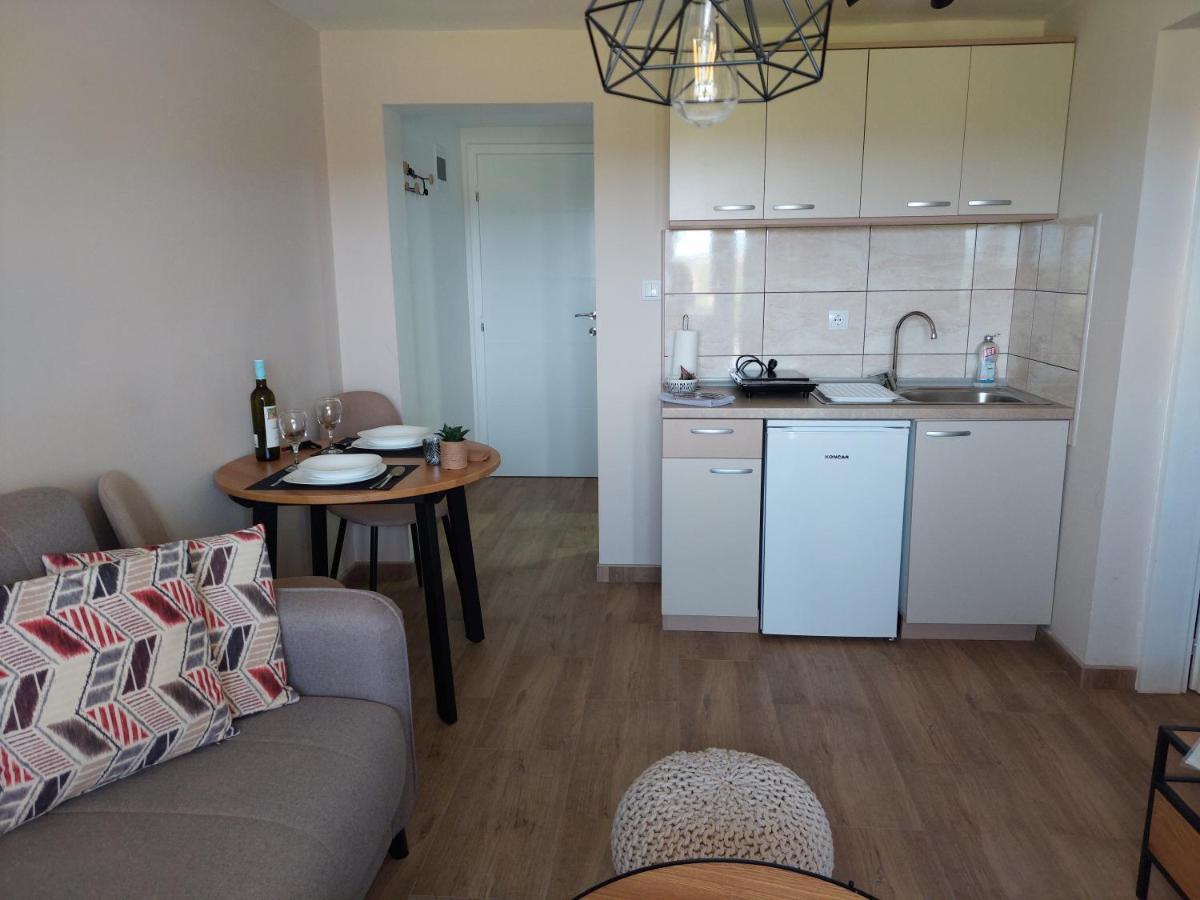 M Apartments سوكو بانيا المظهر الخارجي الصورة